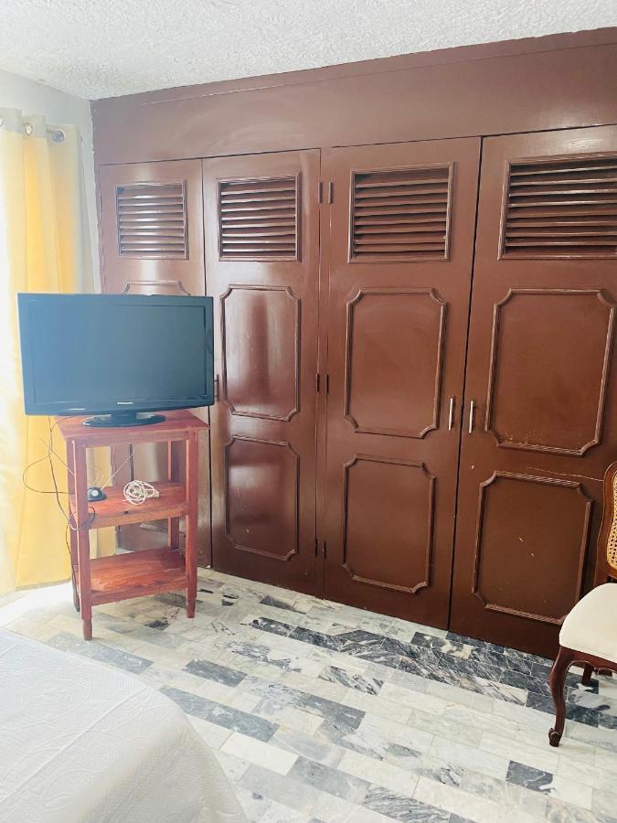 Hostal Guadalajara Cosmopolitan Providencia Bagian luar foto