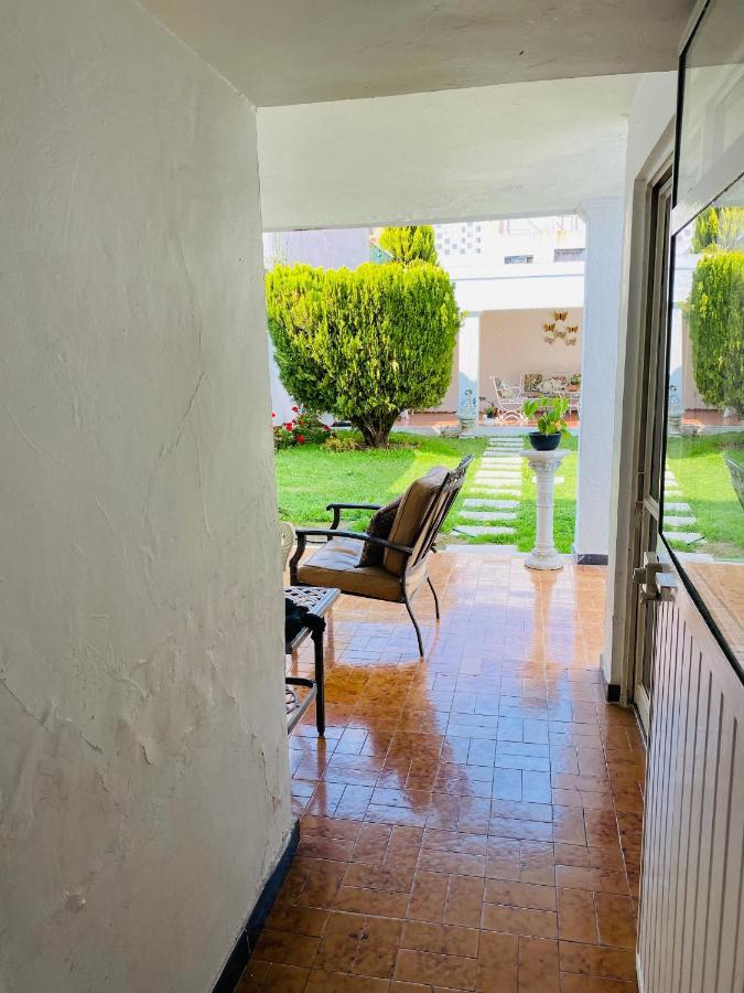 Hostal Guadalajara Cosmopolitan Providencia Bagian luar foto
