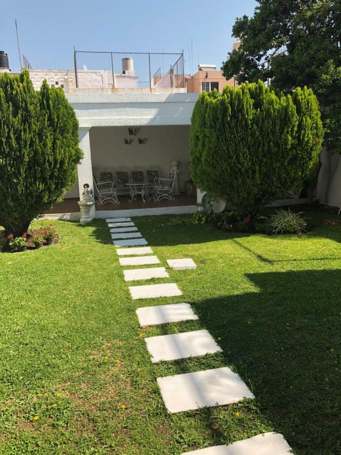 Hostal Guadalajara Cosmopolitan Providencia Bagian luar foto