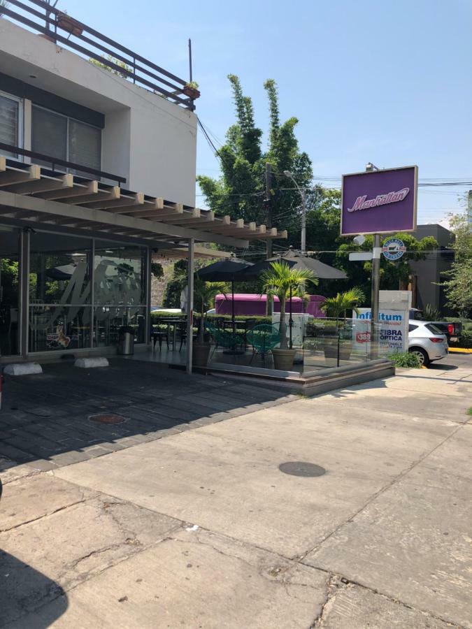 Hostal Guadalajara Cosmopolitan Providencia Bagian luar foto