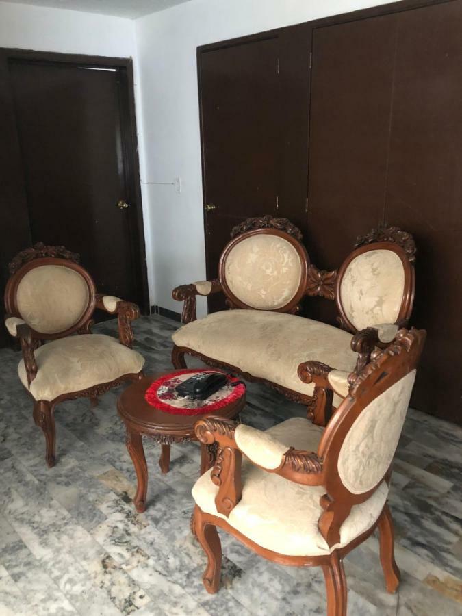 Hostal Guadalajara Cosmopolitan Providencia Bagian luar foto