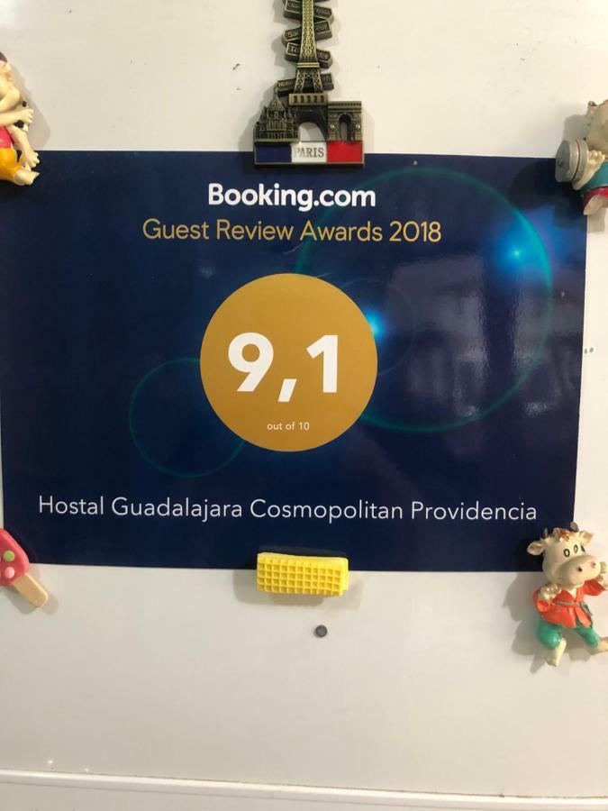 Hostal Guadalajara Cosmopolitan Providencia Bagian luar foto